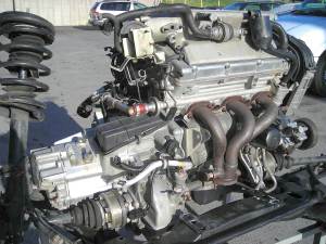 engine 164Q motor assy complete 82K IV low res