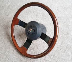 interior GTV6_milano wood steering wheel